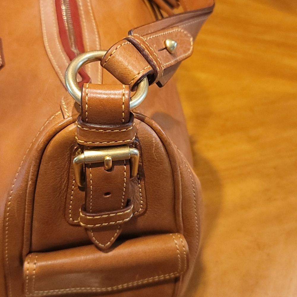 Dooney and Bourke purse - Picture 6 of 16